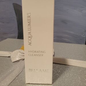 Hydrating cleanser